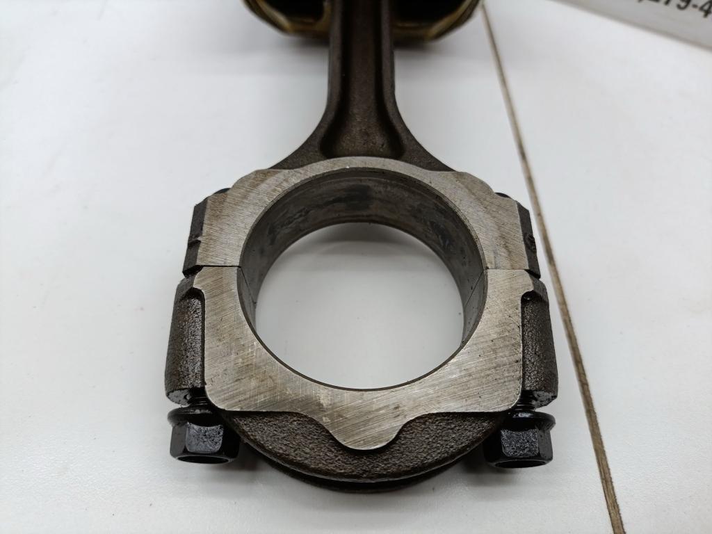 Поршень с шатуном, 2000 рублей, Пермь