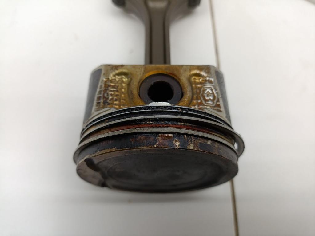 Поршень с шатуном, 2000 рублей, Пермь