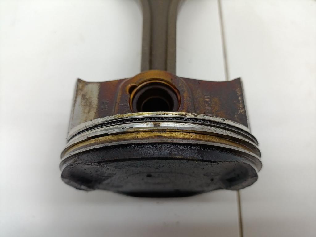 Поршень с шатуном, 3000 рублей, Пермь