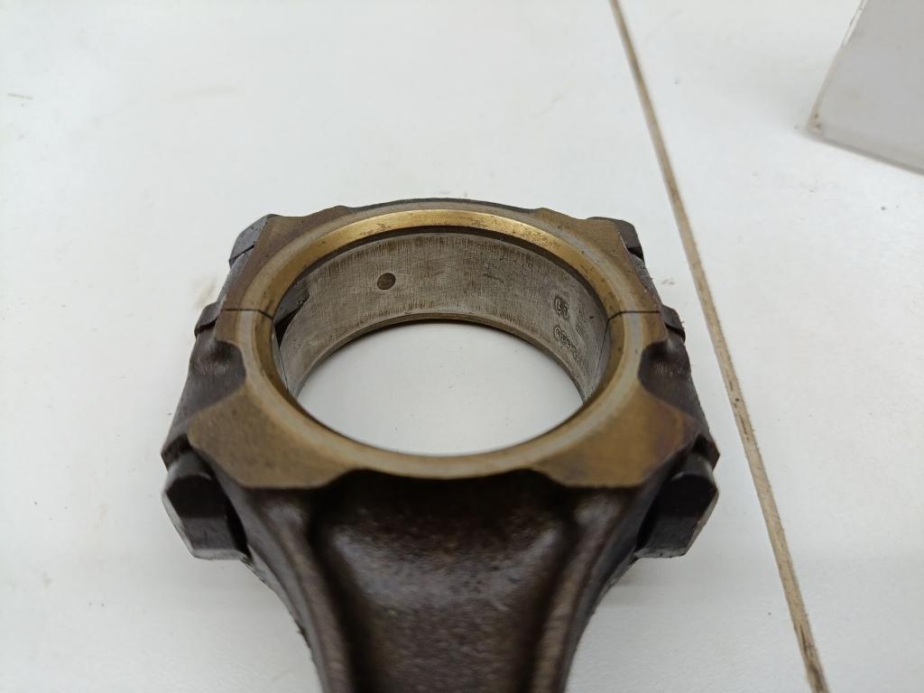 Поршень с шатуном, 1500 рублей, Пермь