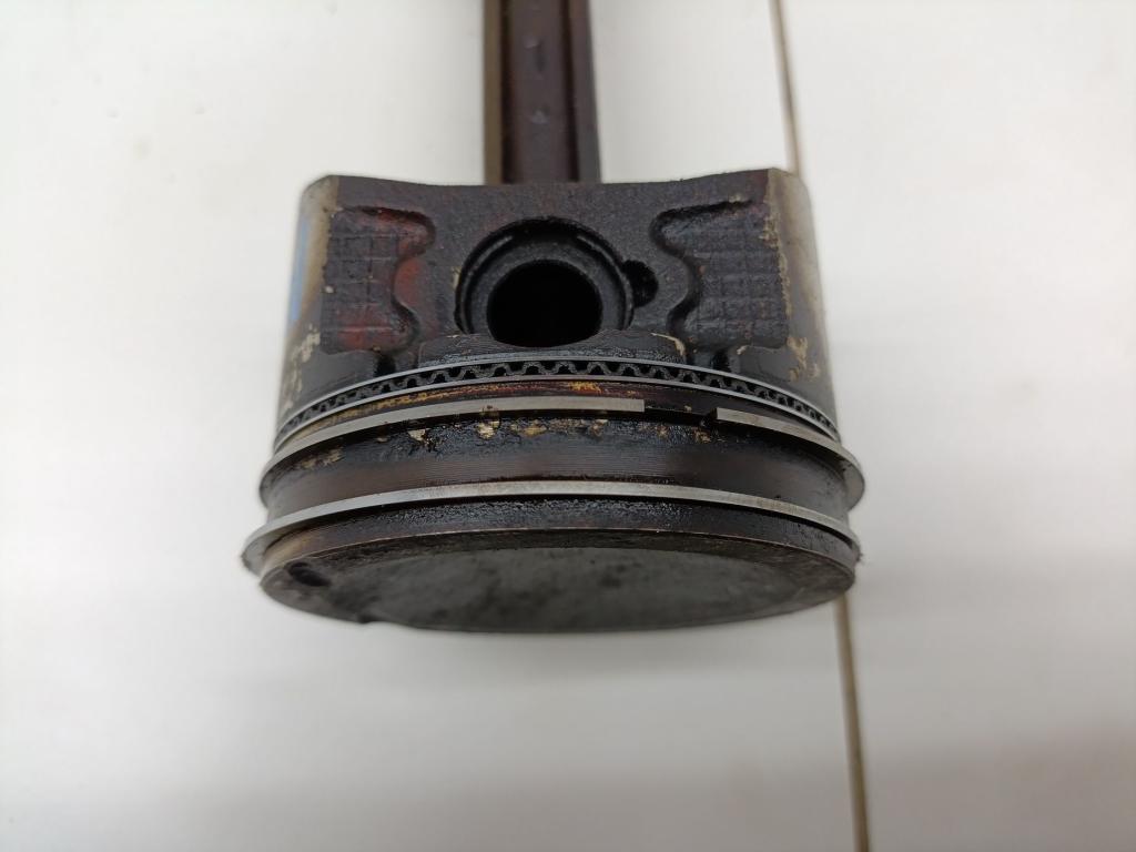 Поршень с шатуном, 1500 рублей, Пермь