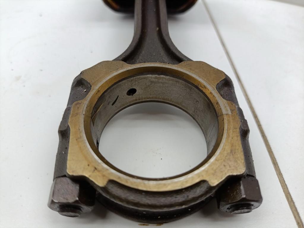 Поршень с шатуном, 1500 рублей, Пермь