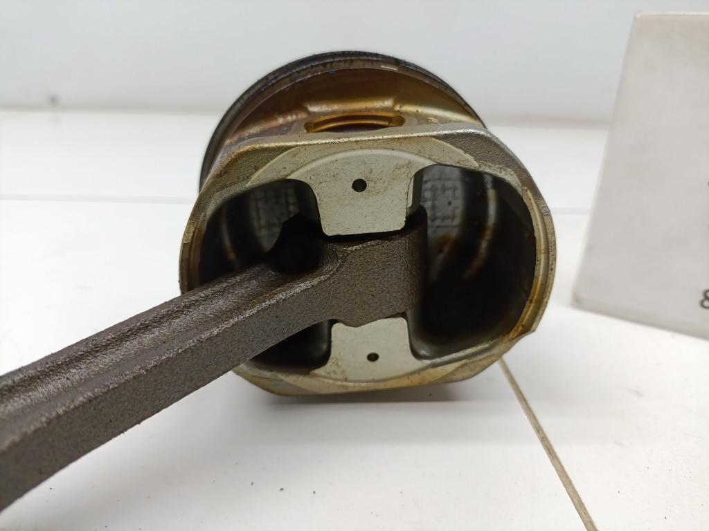 Поршень с шатуном, 3500 рублей, Пермь