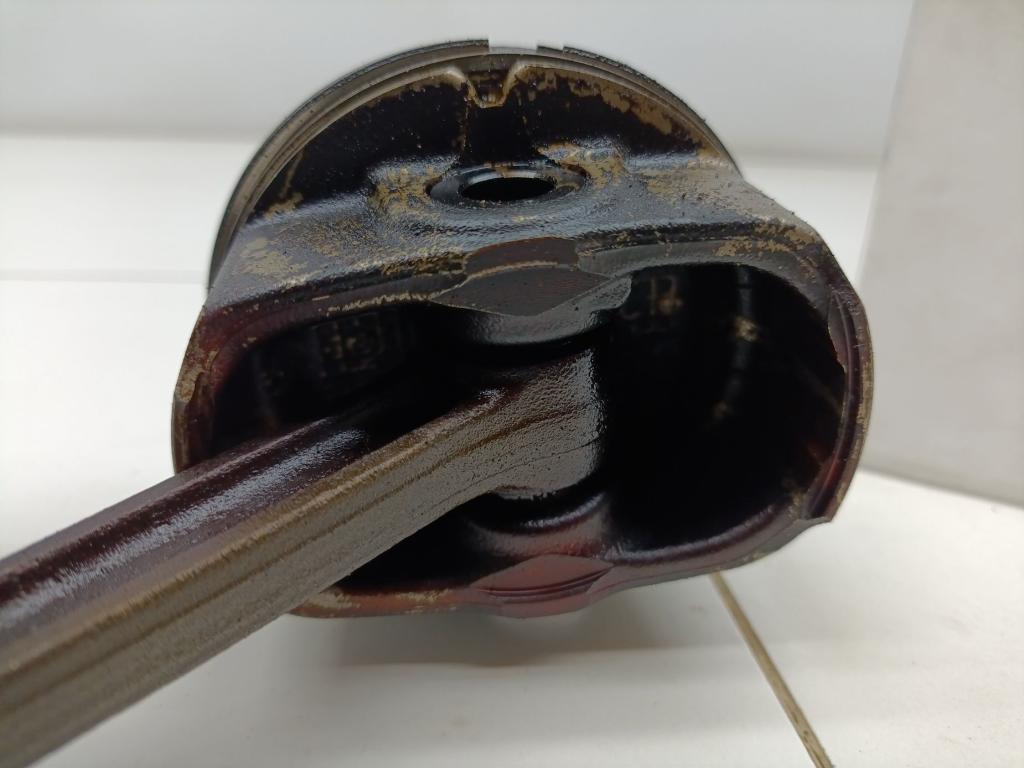 Поршень с шатуном, 3500 рублей, Пермь