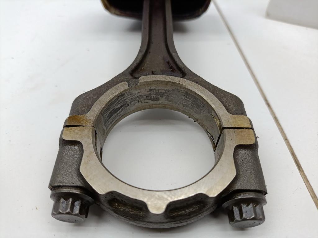 Поршень с шатуном, 3500 рублей, Пермь