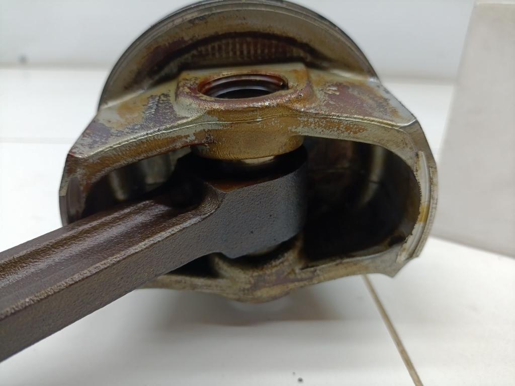 Поршень с шатуном, 3000 рублей, Пермь