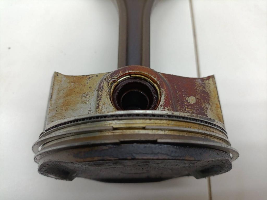 Поршень с шатуном, 3000 рублей, Пермь