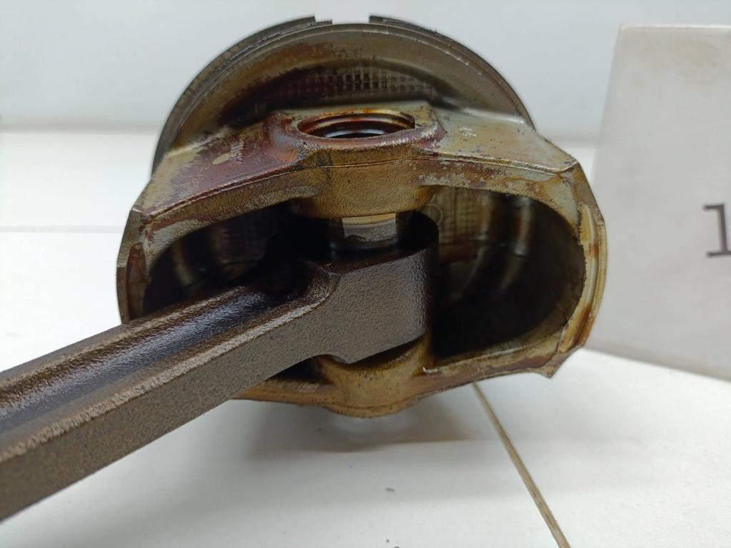 Поршень с шатуном, 3000 рублей, Пермь