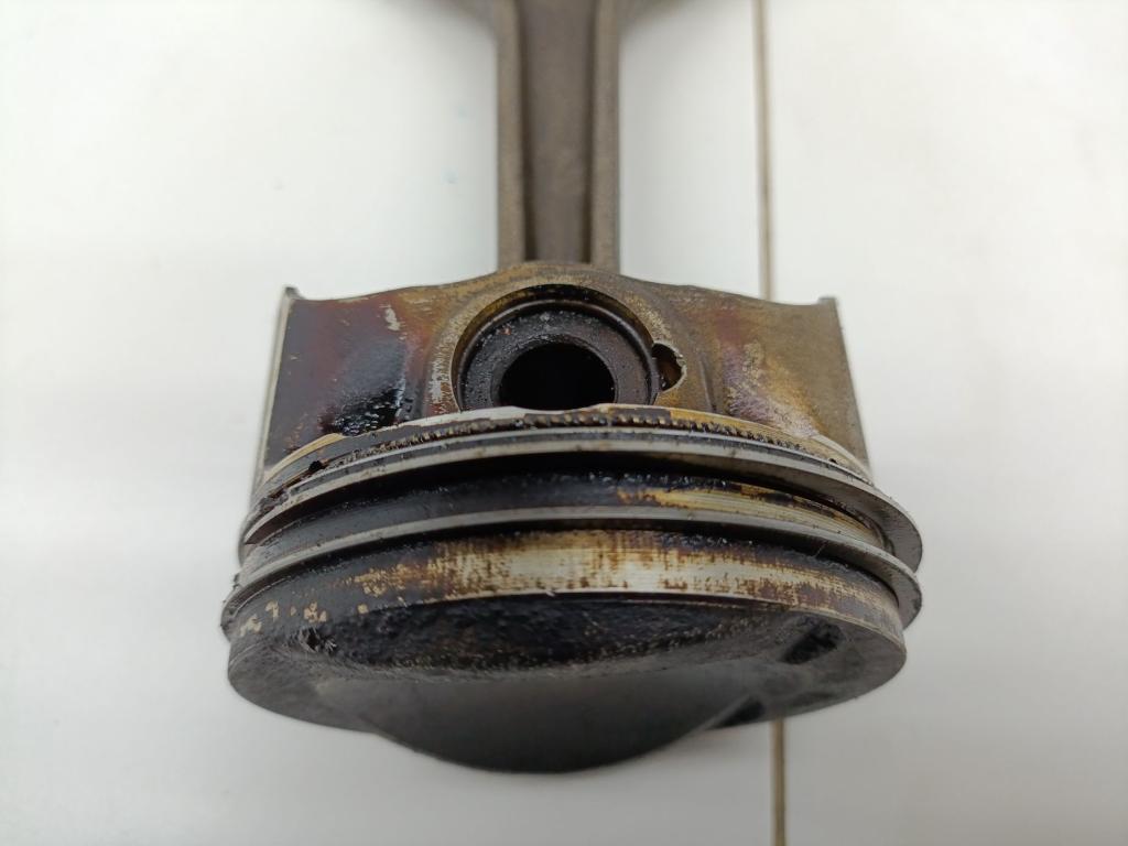 Поршень с шатуном, 4000 рублей, Пермь