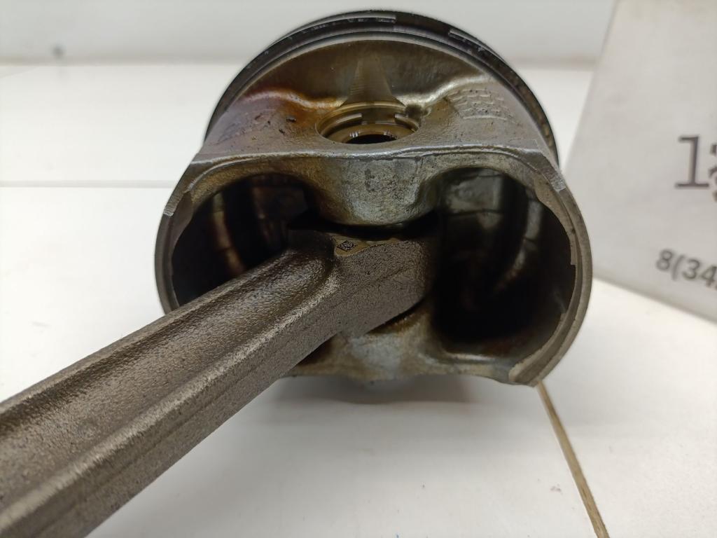 Поршень с шатуном, 3500 рублей, Пермь