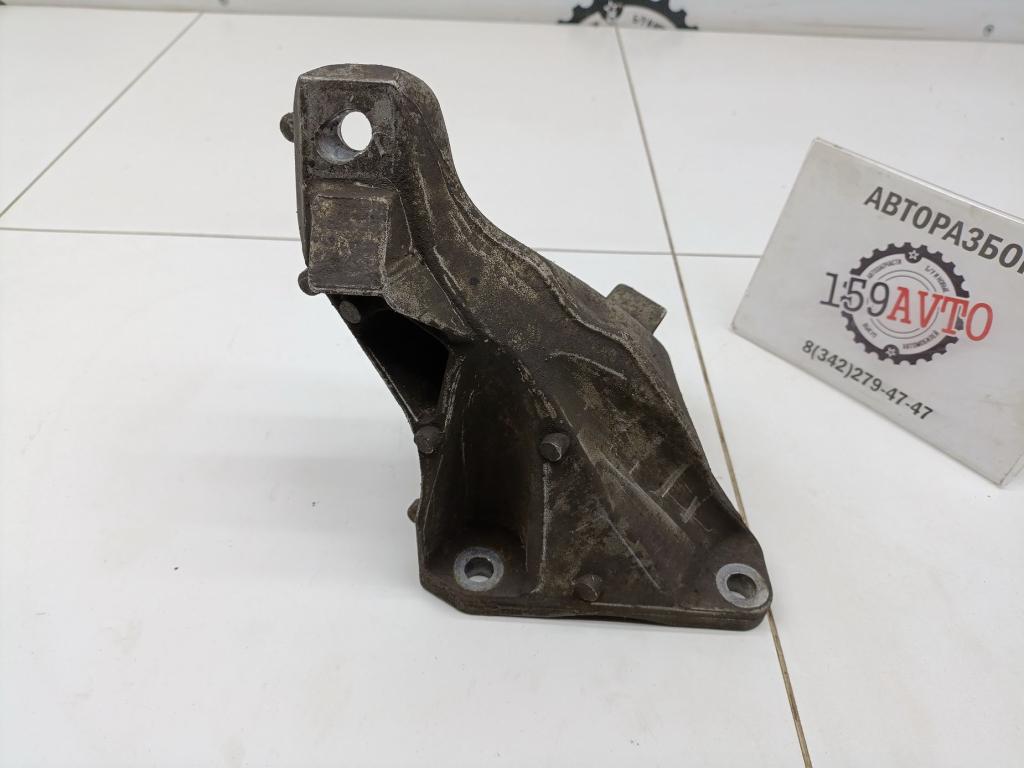 Кронштейн двигателя правый, 1000 рублей, Пермь
