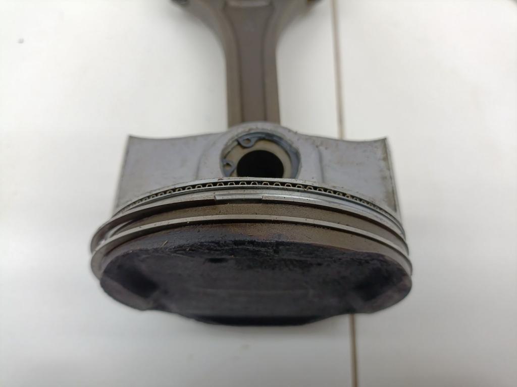 Поршень с шатуном, 3000 рублей, Пермь