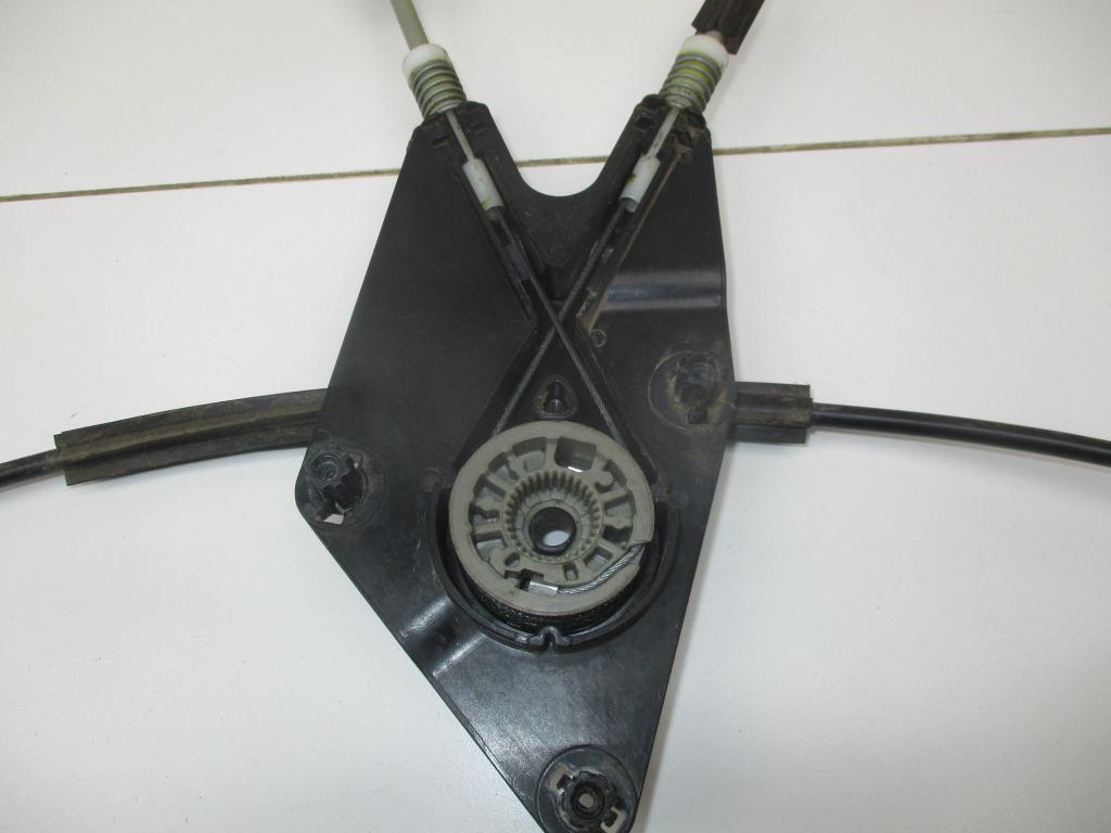 Стеклоподъемник передний левый, 2000 рублей, Пермь