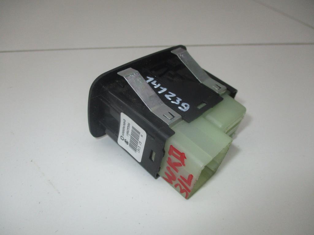 Кнопка стеклоподъемника, 1000 рублей, Пермь