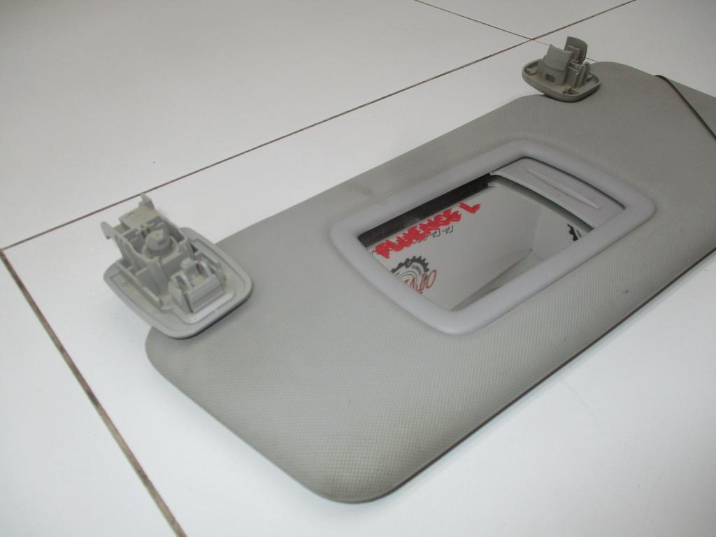 Козырек солнцезащитный левый, 1000 рублей, Пермь