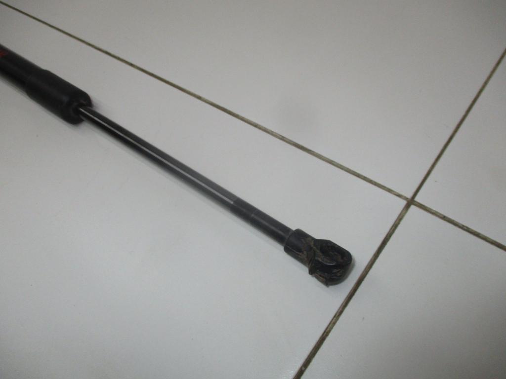 Амортизатор двери багажника, 500 рублей, Пермь