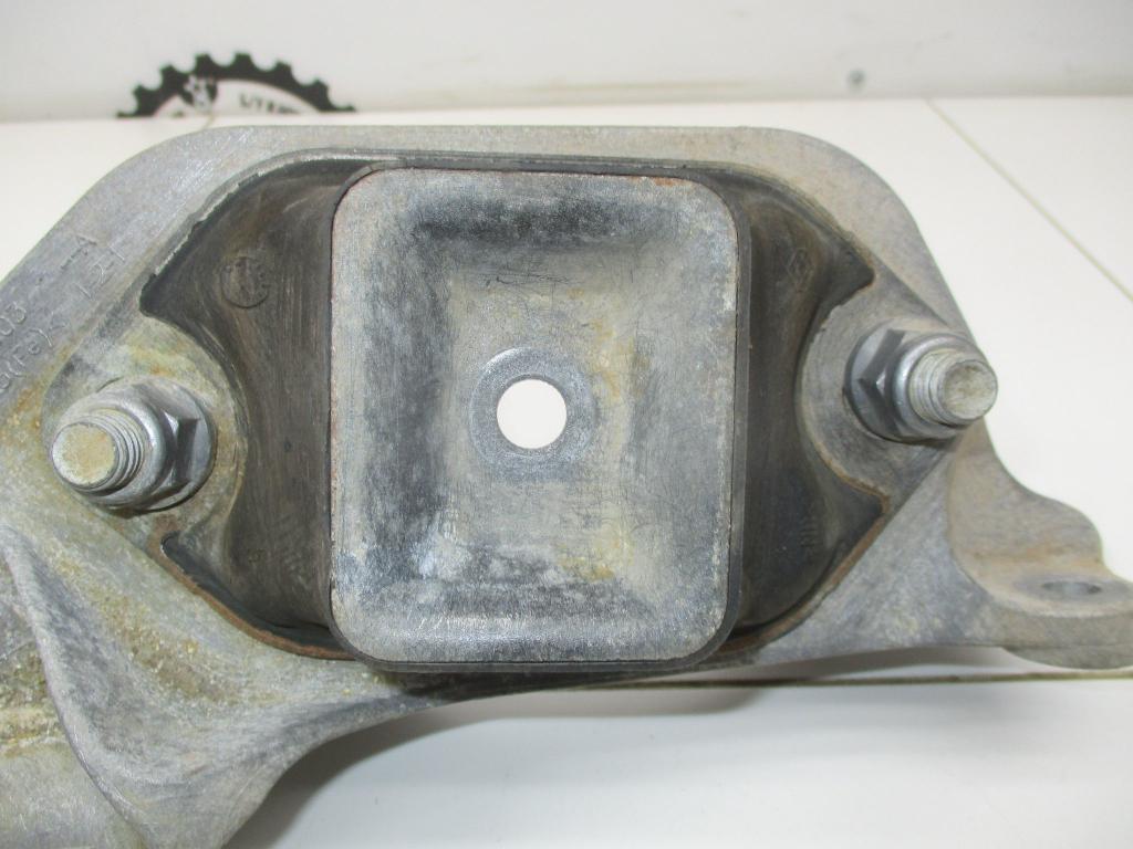 Опора КПП левая, 2000 рублей, Пермь