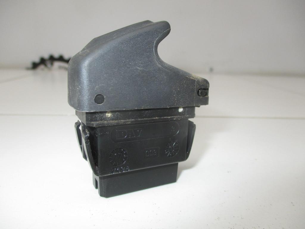 Кнопка стеклоподъемника, 500 рублей, Пермь