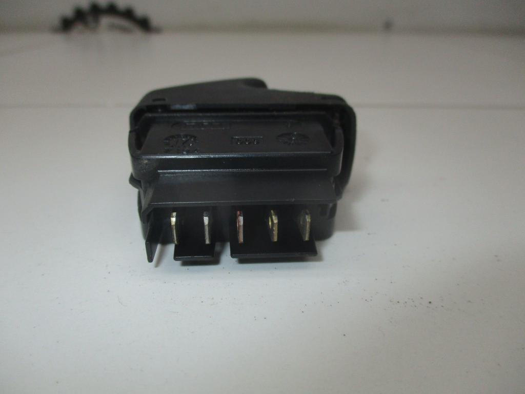 Кнопка стеклоподъемника, 500 рублей, Пермь