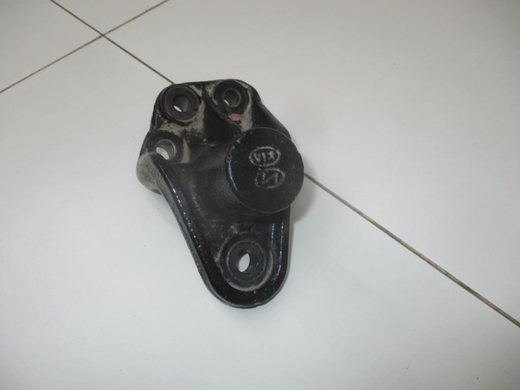 Кронштейн двигателя правый, 500 рублей, Пермь