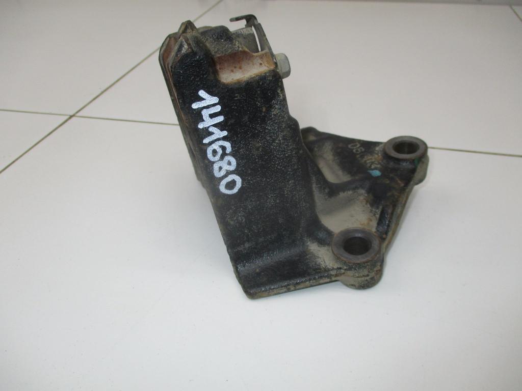 Кронштейн КПП левый, 1000 рублей, Пермь