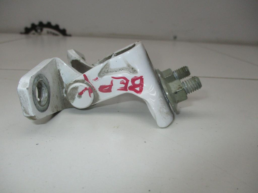 Петля двери задней правой верхняя, 550 рублей, Пермь