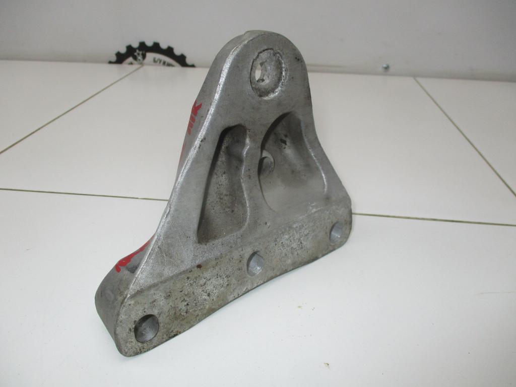 Кронштейн опоры двигателя, 500 рублей, Пермь