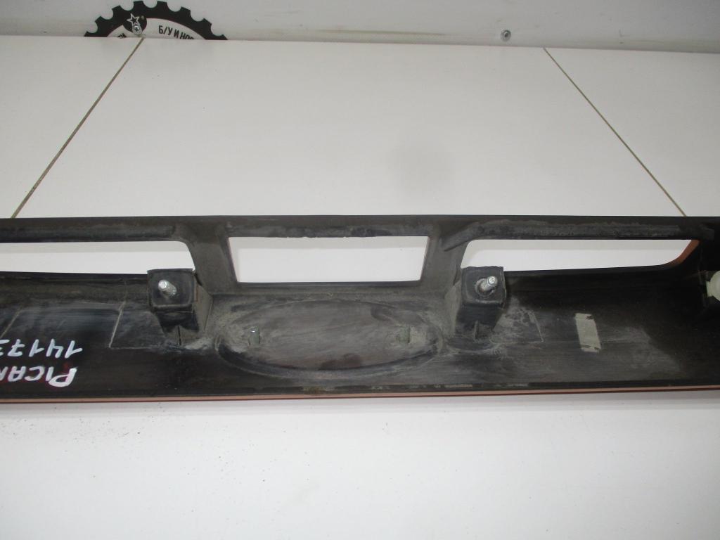 Накладка двери багажника, 2000 рублей, Пермь