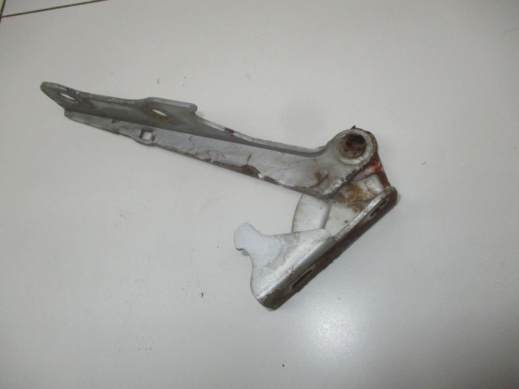 Петля капота правая, 500 рублей, Пермь