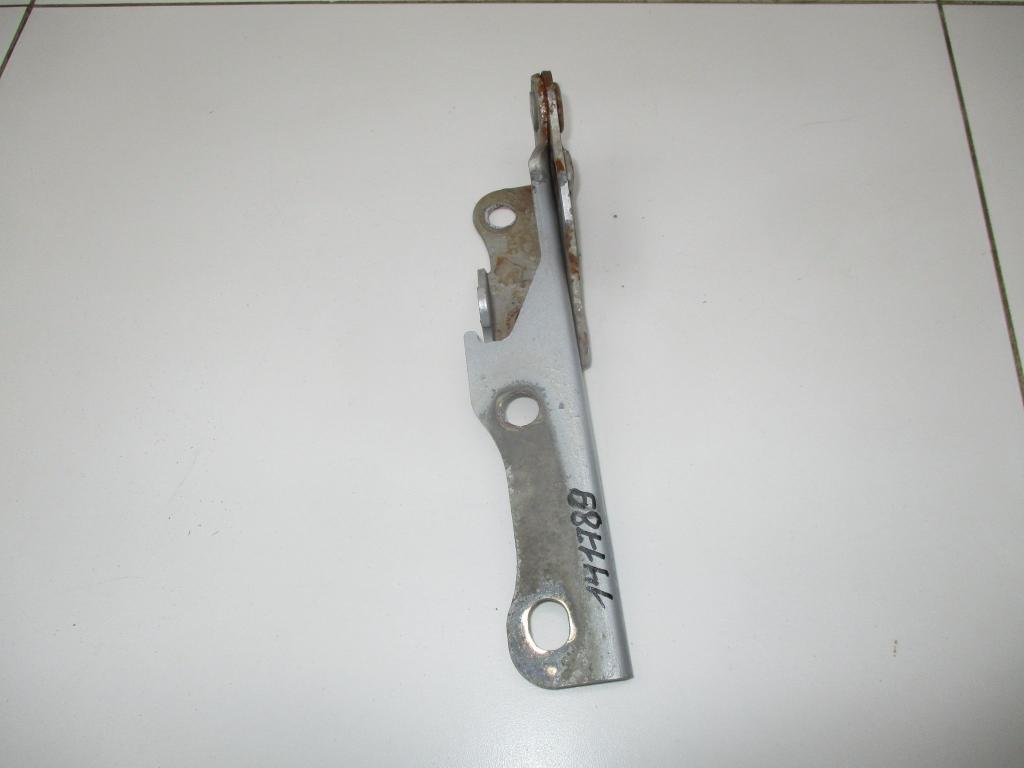 Петля капота левая, 500 рублей, Пермь