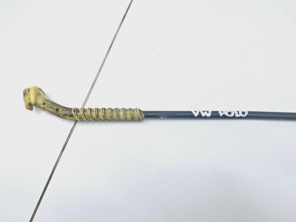 Держатель капота, 500 рублей, Пермь