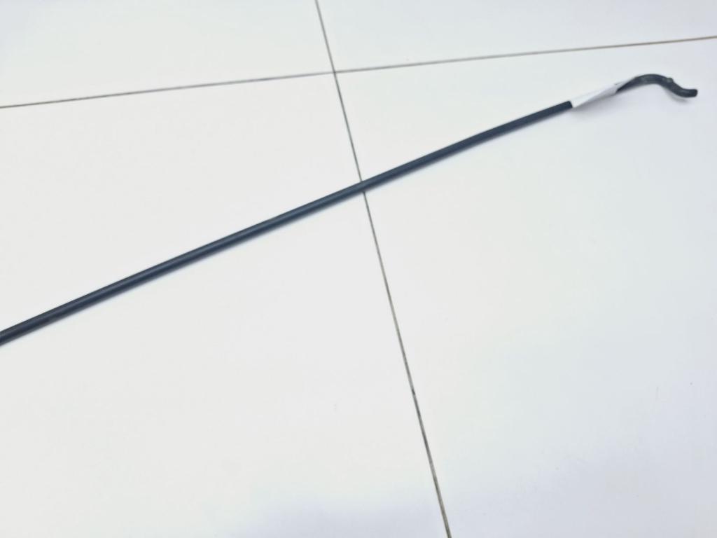 Держатель капота, 500 рублей, Пермь