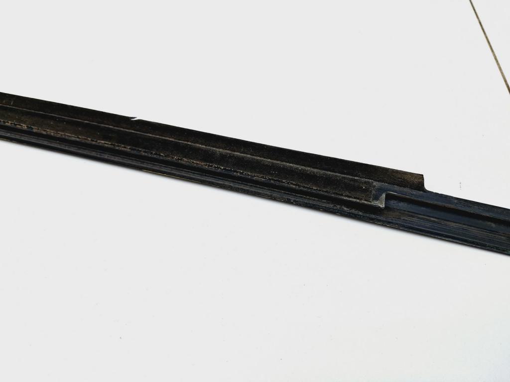 Накладка стекла заднего левого, 500 рублей, Пермь