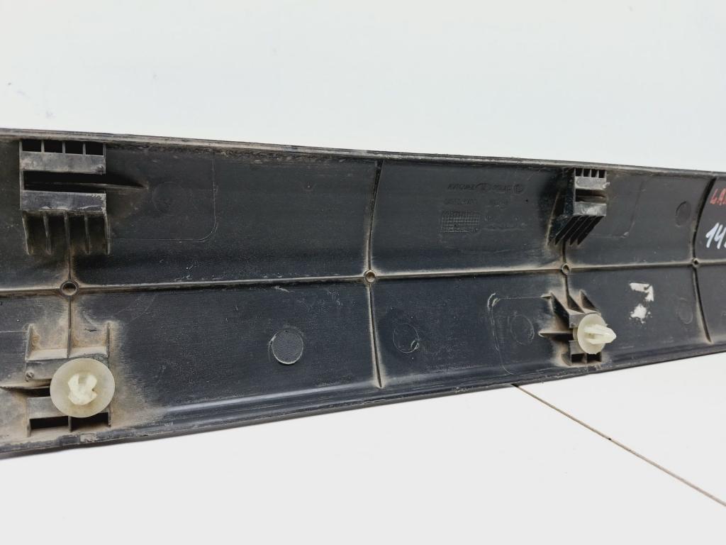 Молдинг передней правой двери, 700 рублей, Пермь