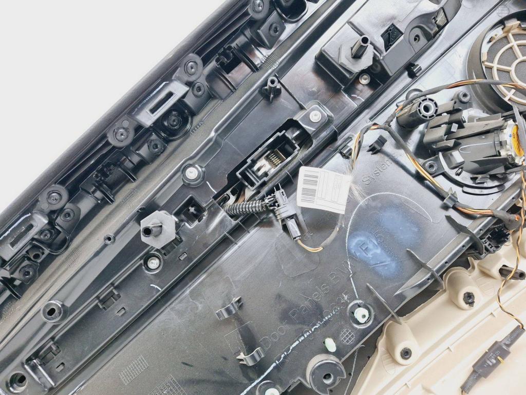 Обшивка двери задней правой, 4000 рублей, Пермь