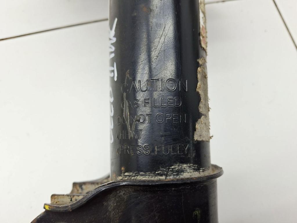 Амортизатор передний правый, 3000 рублей, Пермь