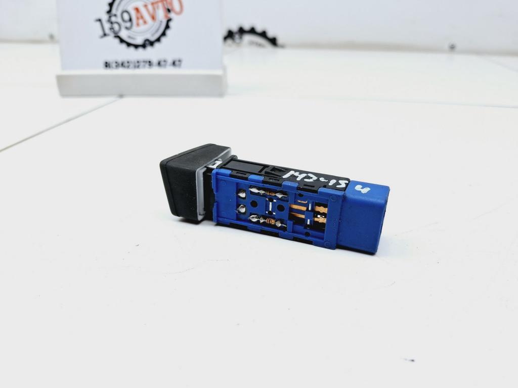 Кнопка обогрева сидений, 500 рублей, Пермь