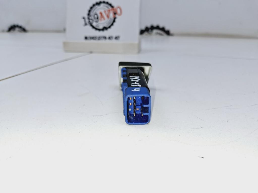 Кнопка обогрева сидений, 500 рублей, Пермь