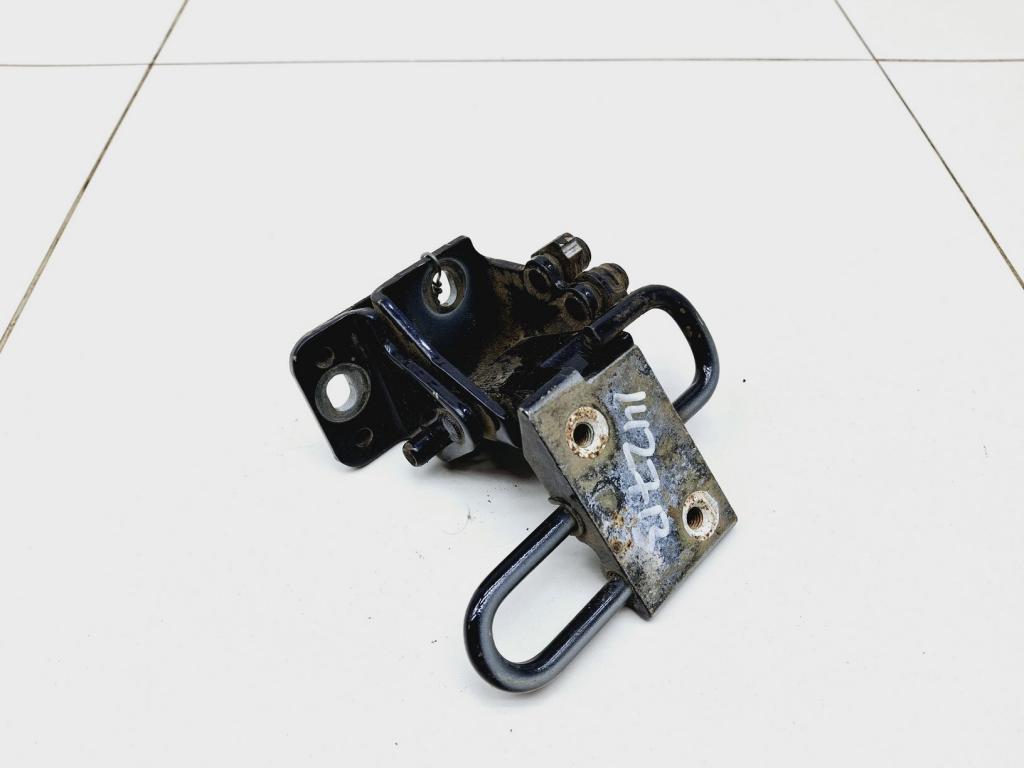 Петля двери задней правой нижняя, 500 рублей, Пермь