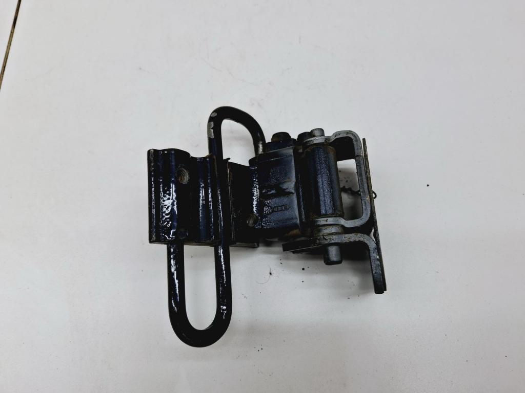 Петля двери задней правой нижняя, 500 рублей, Пермь