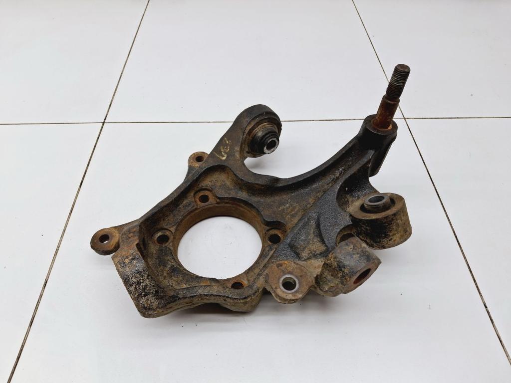 Кулак поворотный задний правый, 3000 рублей, Пермь