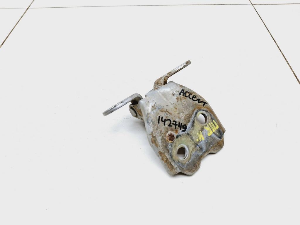 Петля двери передней правой нижняя, 800 рублей, Пермь