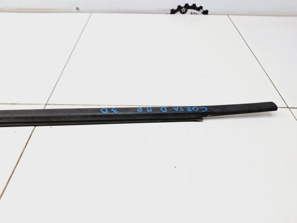 Накладка стекла переднего правого, 800 рублей, Пермь