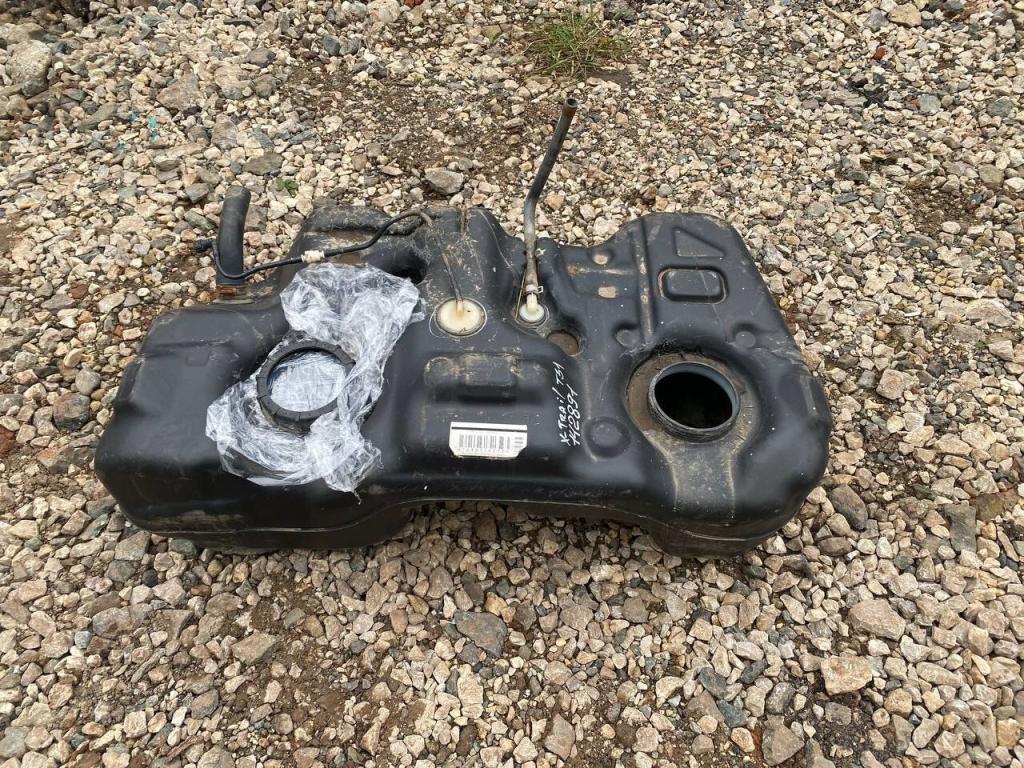 Бак топливный, 2000 рублей, Пермь