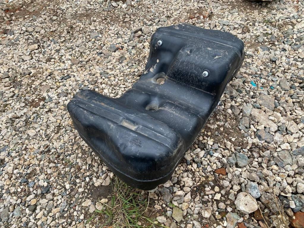 Бак топливный, 2000 рублей, Пермь