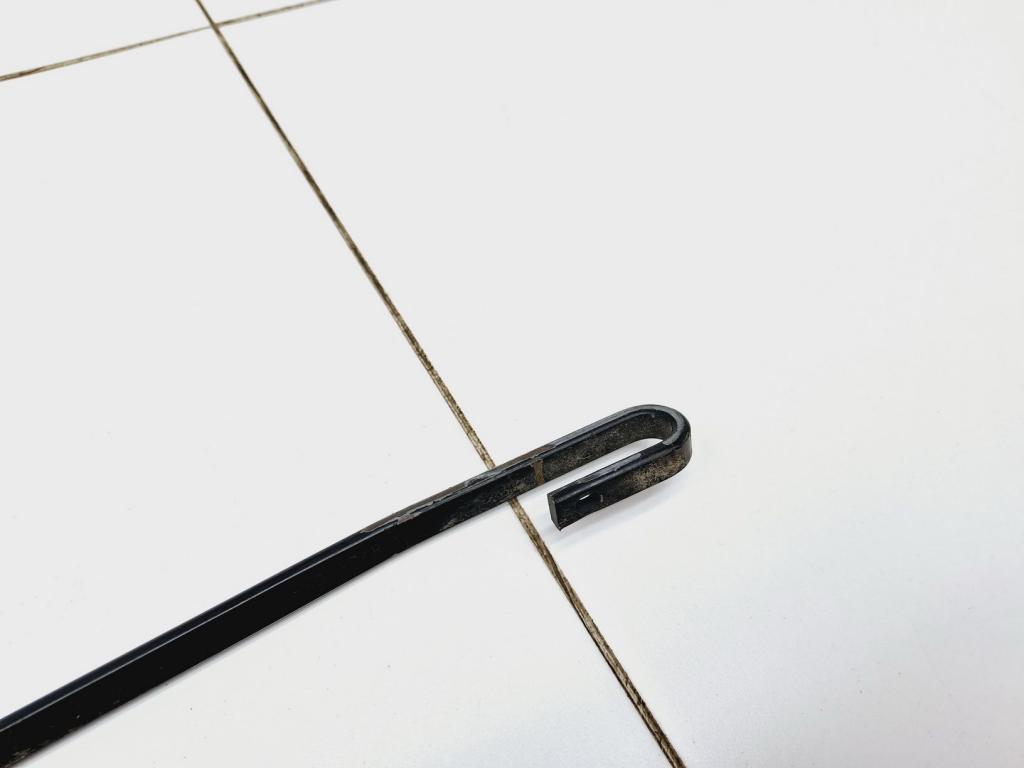 Поводок стеклоочистителя передний правый, 700 рублей, Пермь