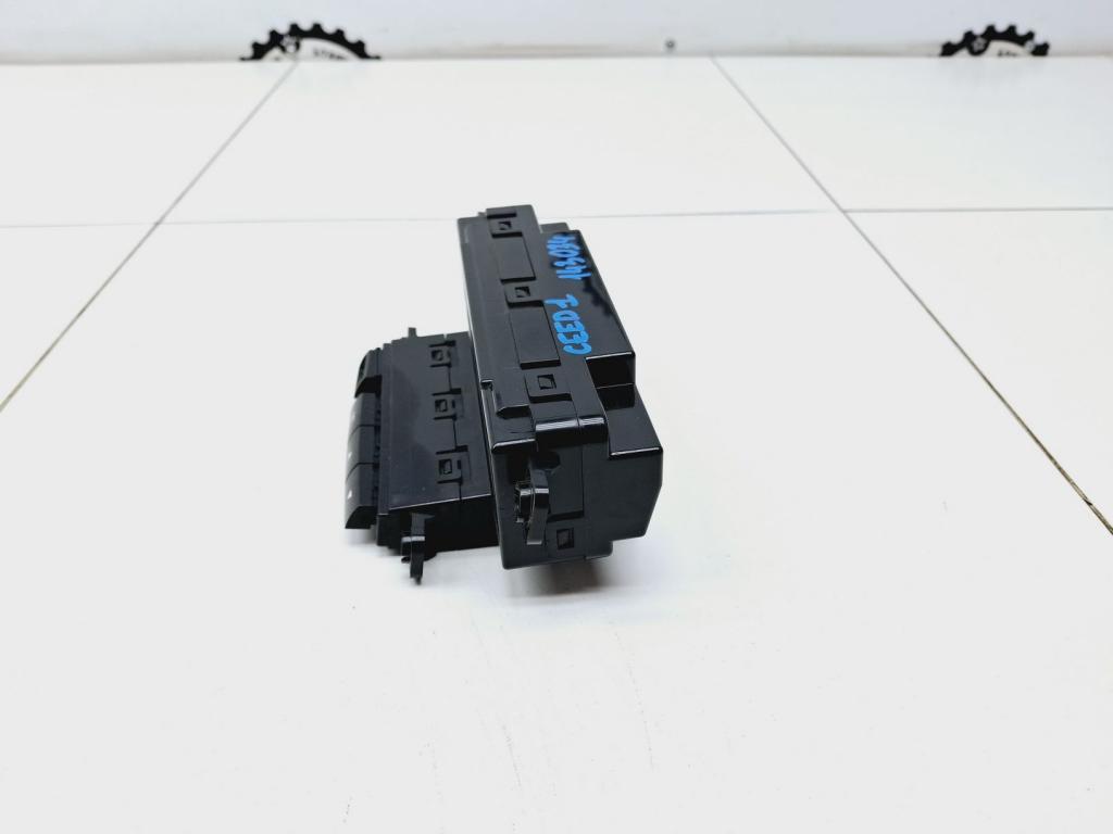 Дисплей информационный, 1500 рублей, Пермь