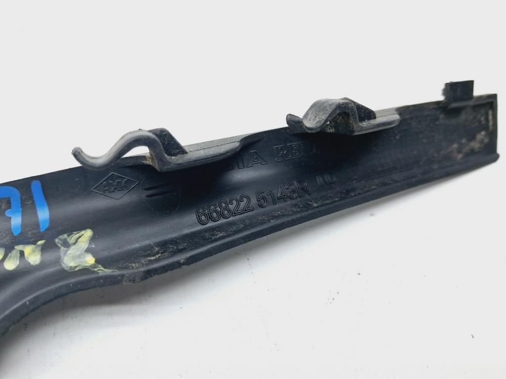 Накладка лобового стекла левая, 500 рублей, Пермь