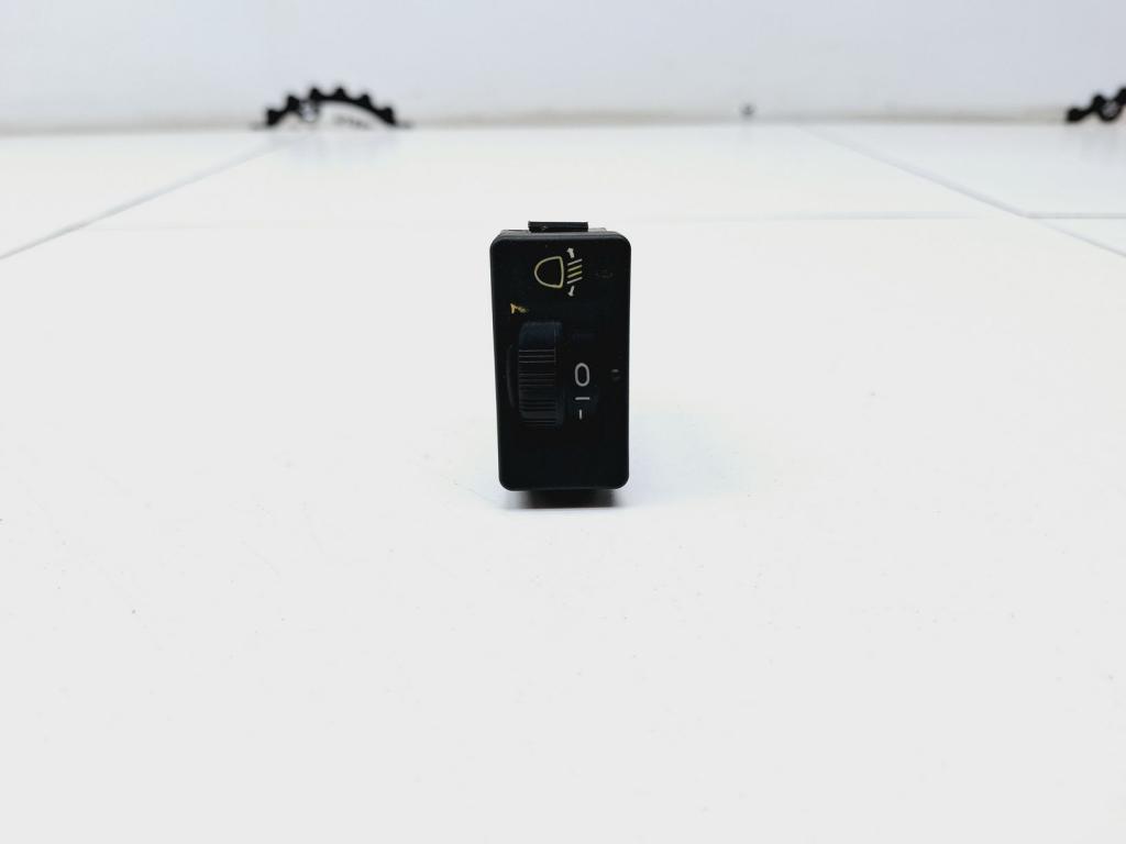 Кнопка корректора фар, 500 рублей, Пермь