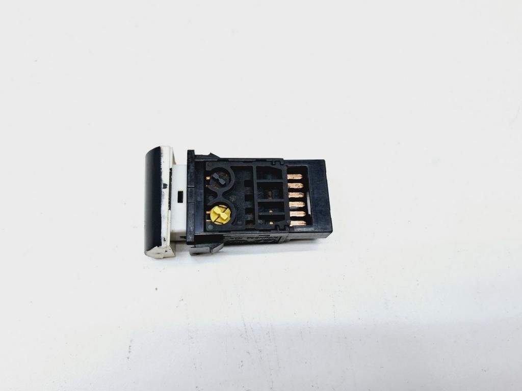 Кнопка обогрева заднего стекла, 500 рублей, Пермь